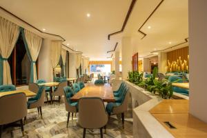 Restaurace v ubytování Hotel Himalaya