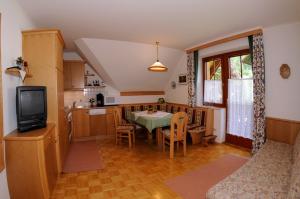 Cucina o angolo cottura di Gasthof zur Gams