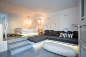 Cama ou camas em um quarto em Blue Sand Boutique Hotel & Suites