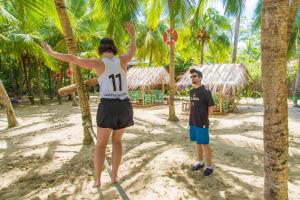 Tetamu yang menginap di Playa 506 Beachfront Hostel