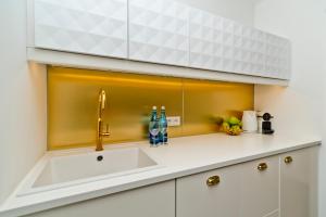 Kuchyňa alebo kuchynka v ubytovaní BlueApart Verano Residence