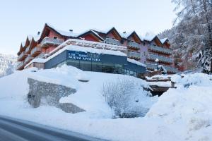 Residence Adamello Resort durante l'inverno