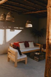 A seating area at Casa Rural El Aceitunero