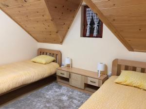 Katil atau katil-katil dalam bilik di Apartmani Sredojevic