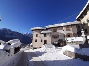 Coriva Homes Termenago v zime