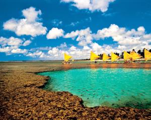 Afbeelding uit fotogalerij van Laguna Beach Flat -205 in Porto De Galinhas