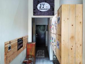 Η κουζίνα ή μικρή κουζίνα στο Jeng Tini Guest House