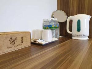 Oprema za pripravo čaja oz. kave v nastanitvi DreamCatchers Home
