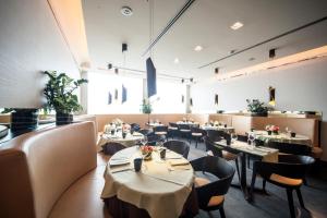 Restauracja lub miejsce do jedzenia w obiekcie Arli Hotel Business and Wellness