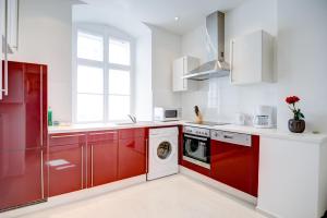 Kuchyňa alebo kuchynka v ubytovaní Vienna-apartment-one Schmidgasse