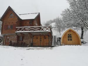 Vila Jelena - BUNGALOV v zimě