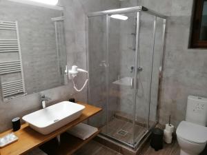 Koupelna v ubytování Vila Cedra