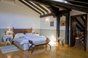 Cama o camas de una habitación en La Casona de Suesa