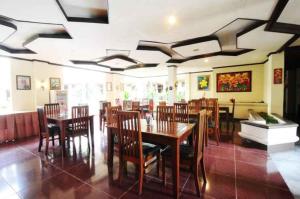 Restoran atau tempat makan lain di De'Qur Hotel Bandung