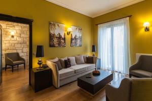 Posezení v ubytování Levidi Suites