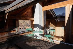 Fotografie z fotogalerie ubytování Nostalgie Bed & Breakfast Chrämerhus v destinaci Curaglia