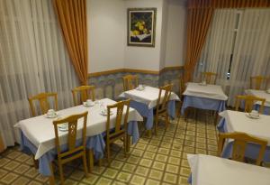 Restaurace v ubytování Hostal Orejas