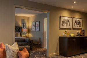 Voodi või voodid majutusasutuse Athlone Springs Hotel toas