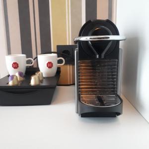 Set per la preparazione di tè e caffè presso Hotel Medemblik