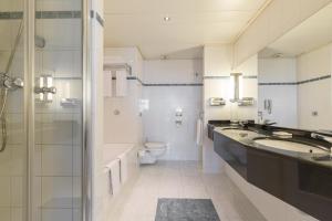 Radisson Blu Hotel Amsterdam Airport, Schiphol tesisinde bir banyo