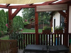 Afbeelding uit fotogalerij van Lily House in Balatonvilágos