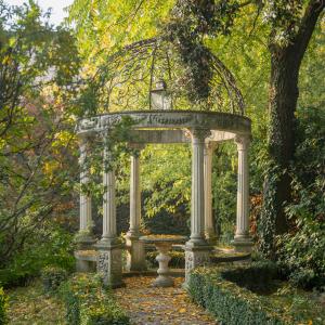 a gazebo in the middle of a garden at Abano Ritz Hotel Terme in Abano Terme