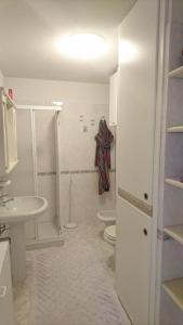 Ванна кімната в K&S 68 Appt Standing vue mer - Garage Inclus