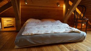 Letto o letti in una camera di Hanghaus der Villa Oderblick