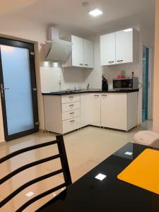 Kuchyň nebo kuchyňský kout v ubytování Anastasia's Villa + 6 fotografií