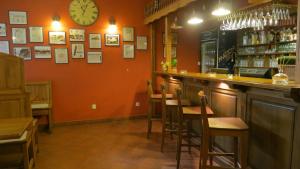 Lounge nebo bar v ubytování Penzion Coupe