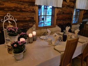Restaurace v ubytování Uhtjärve Ürgoru Nõiariik