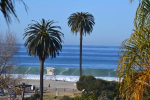 Moonlight Beach Motel