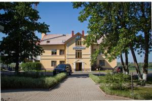 Gallery image of 40th Meridian Yacht Club in Kolomna