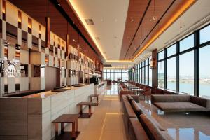 Posezení v ubytování Candeo Hotels Nankai Wakayama
