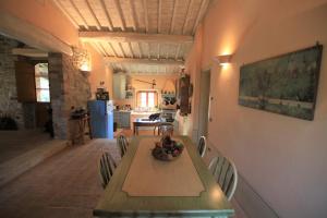 A kitchen or kitchenette at Antico Gelso