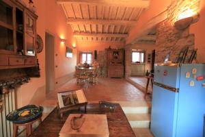 A kitchen or kitchenette at Antico Gelso