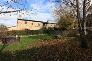 A garden outside Antico Gelso