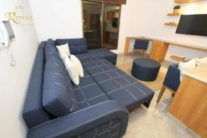 Χώρος καθιστικού στο The Royal Luxury Superior King