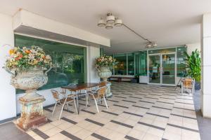 The lobby or reception area at Fenix