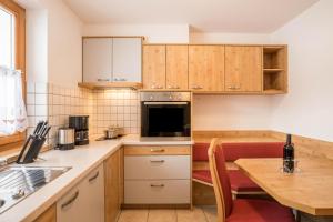 Η κουζίνα ή μικρή κουζίνα στο Apartment Hollenze - Gruberhof
