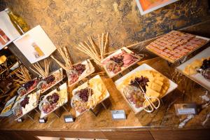 Φαγητό σε αυτό το ξενοδοχείο ή κάπου εκεί κοντά +20 φωτογραφίες