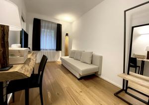 Khu vực ghế ngồi tại agriturismo farmhouse la barberina