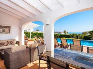 The swimming pool at or close to VILLA BINI ORAN Gran piscina vistas al mar