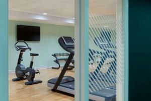 The fitness centre and/or fitness facilities at Comwell Aarhus Dolce by Wyndham