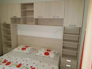 Posteľ alebo postele v izbe v ubytovaní Apartments Vila Tisa