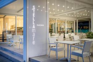 Stellamare餐厅或其他用餐的地方