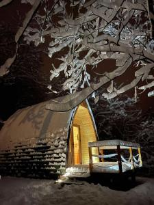 Φωτογραφία από το άλμπουμ του Glamping Jezero στο Τσάτσακ
