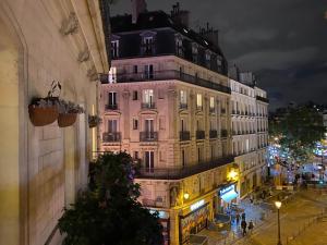 パリにあるRomantic Apartment in Parisのギャラリーの写真