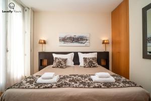 Gallery image of Locally Yours São Bento Apartments in Porto