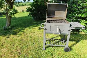 Afbeelding uit fotogalerij van Nähe Hamburg Lübeck Ostsee - BBQ - Garten - Parkplatz in Grönwohld